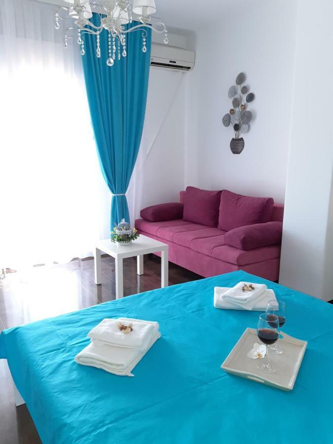 Apartment Zorana-Center Novi Sad Buitenkant foto